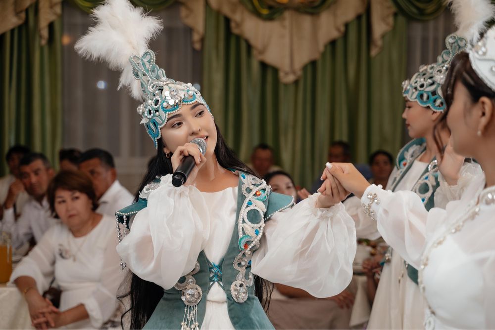 Танцевальный костюмы