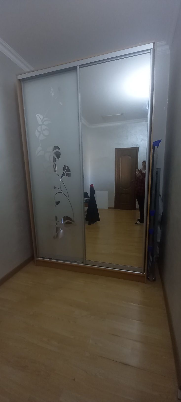 Шкаф для прихожей