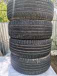 Шины 265/65 R17 нокиян летние в хорошем состоянии.