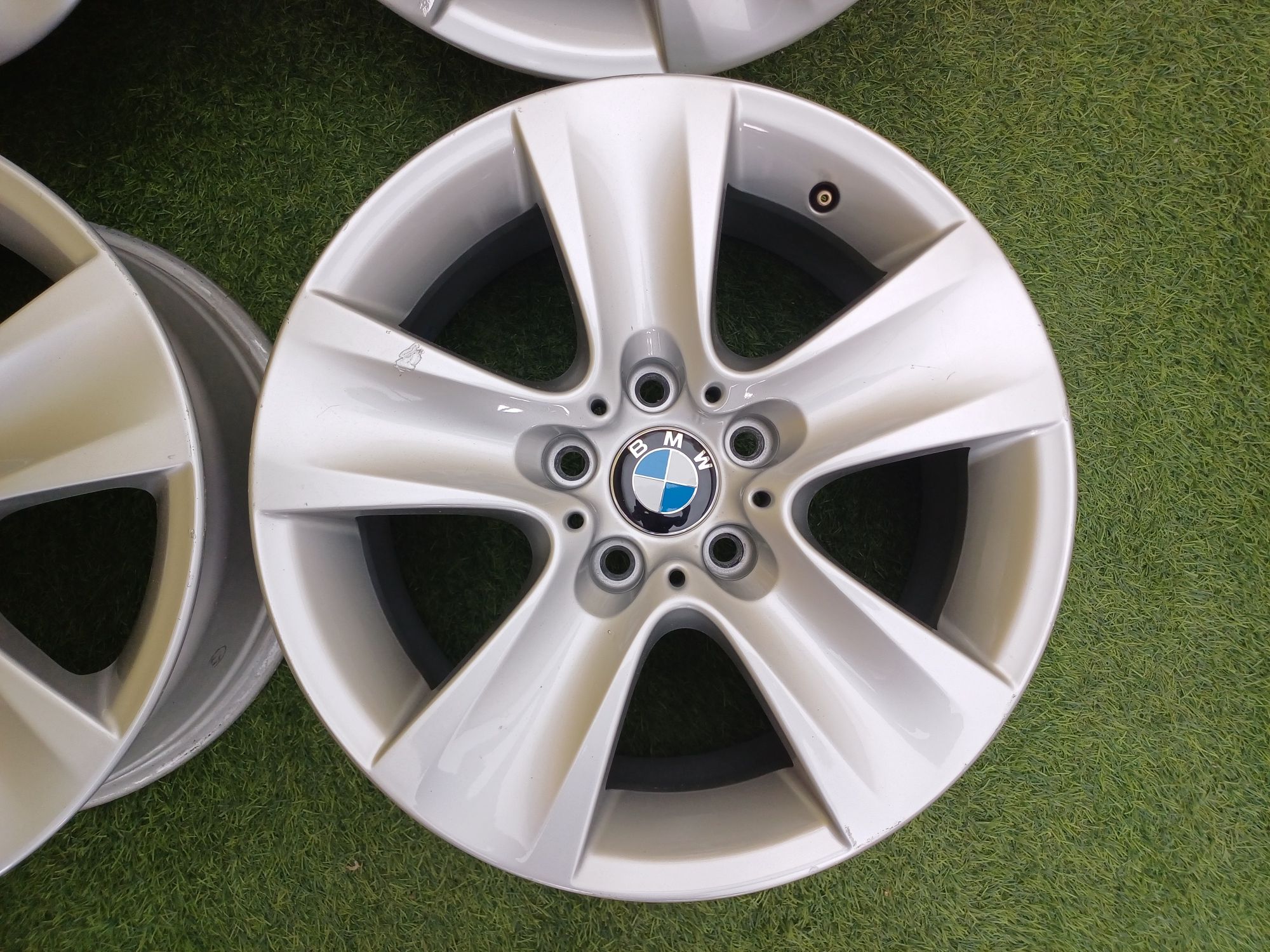 Диски R17 5x120 на BMW.