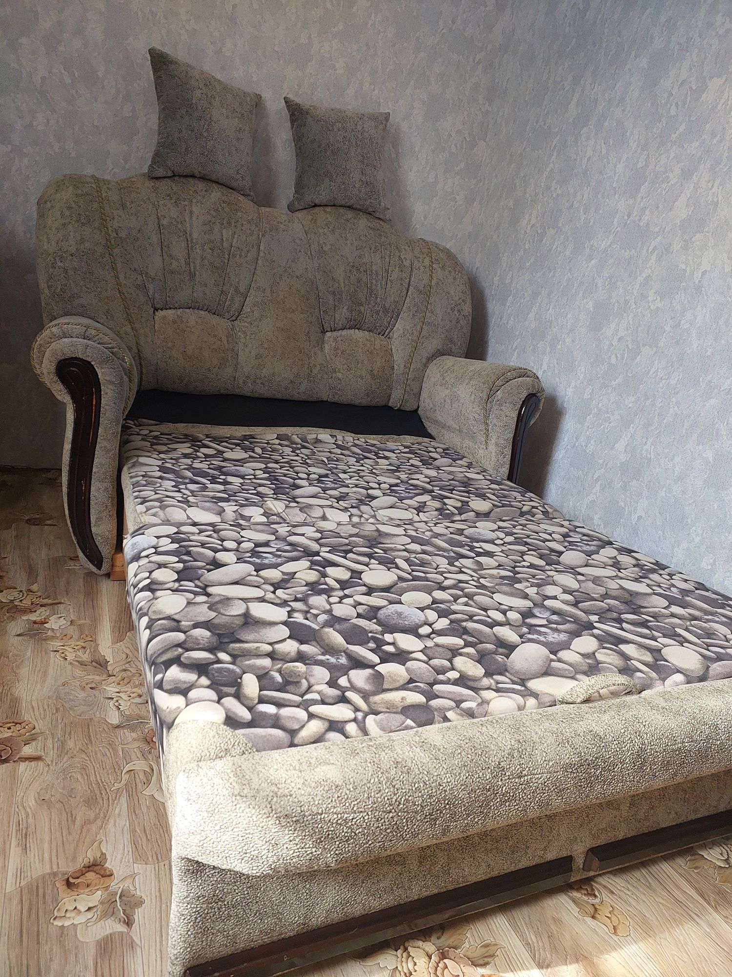 Мини диван в отличном состоянии
