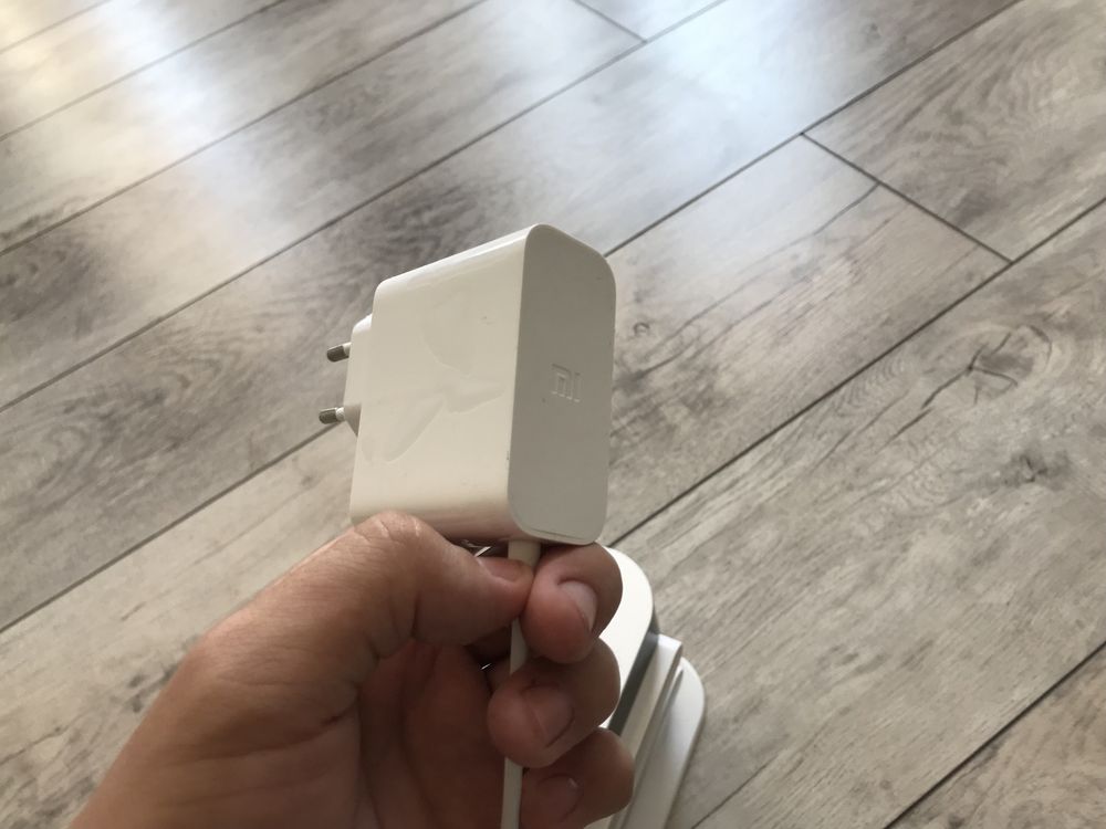 Продаю робот пылесос xiomi mi robot vacuum-mop p