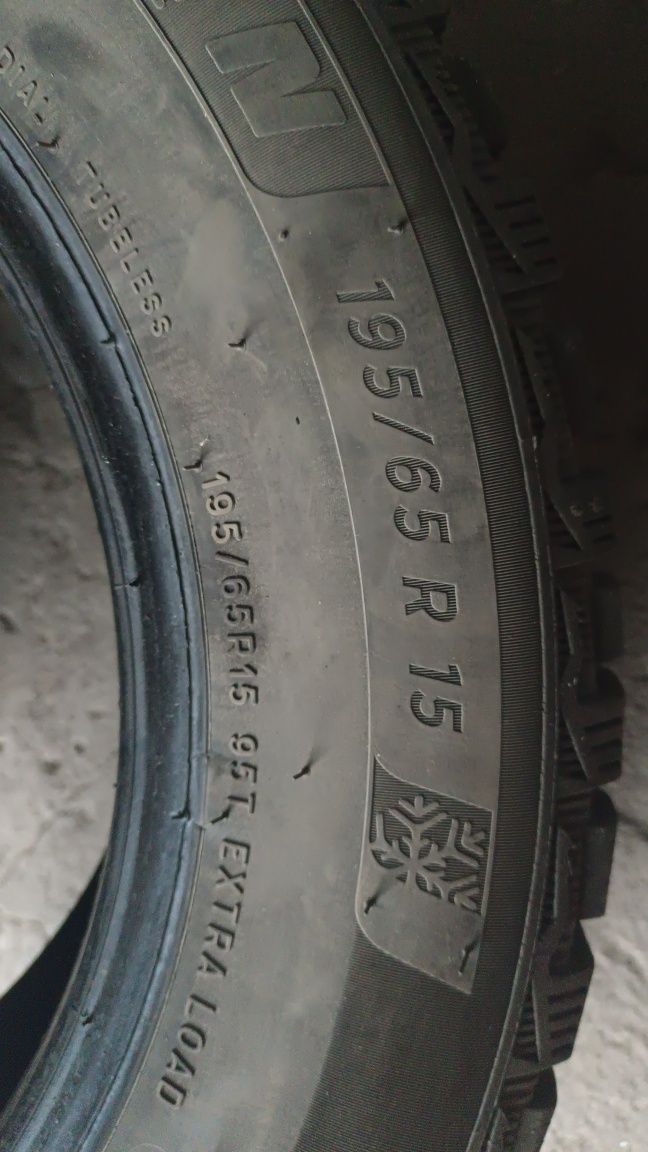 Шина зимняя 195/65R15