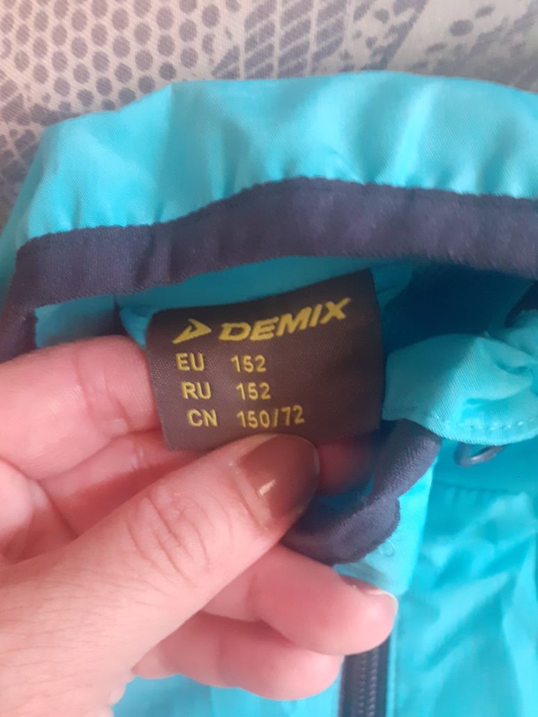 Продам спортивный костюм