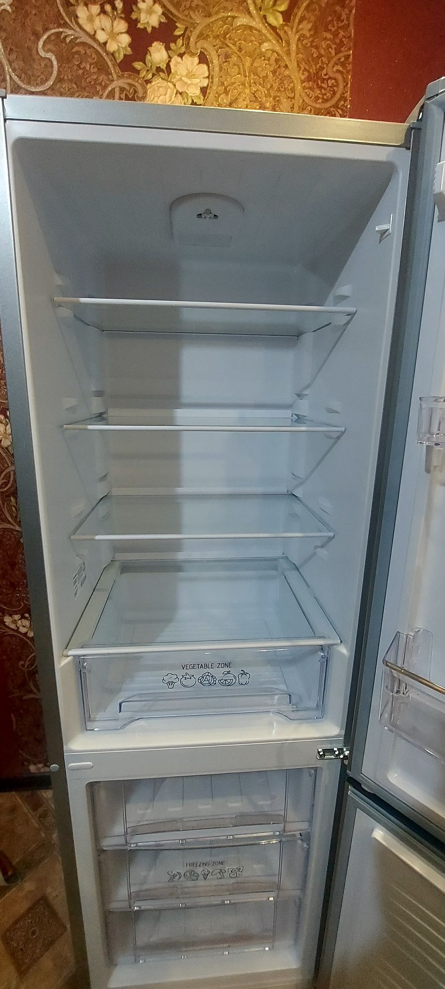 Продам Новый Холодильник