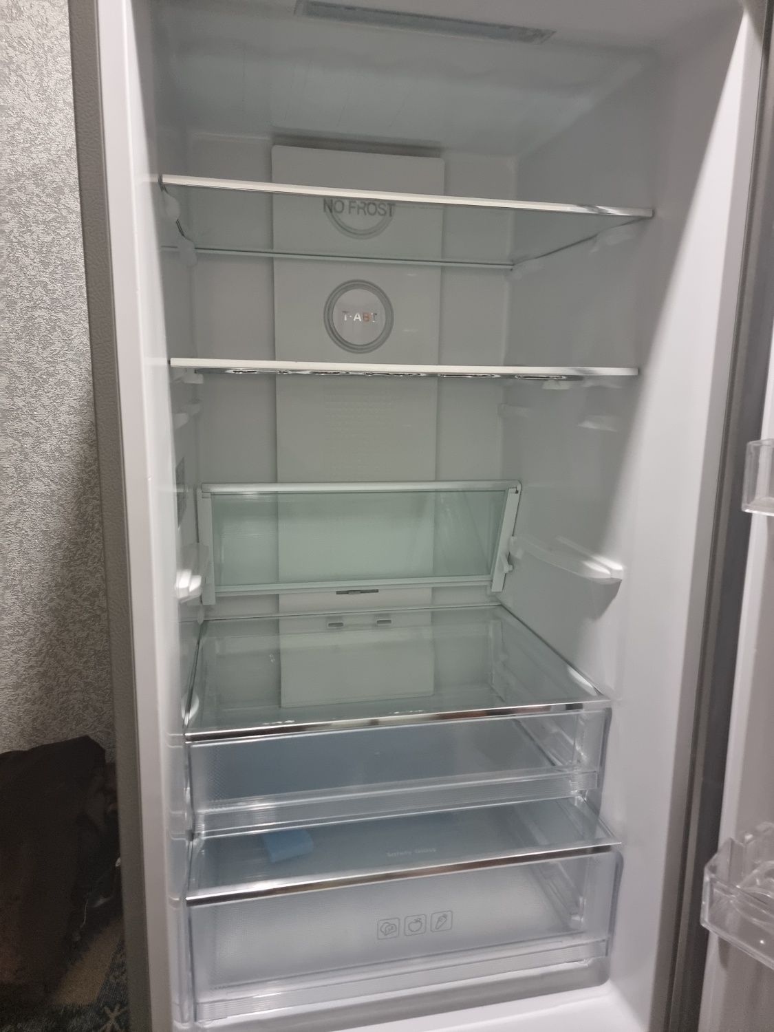 Продам холодильник Haier