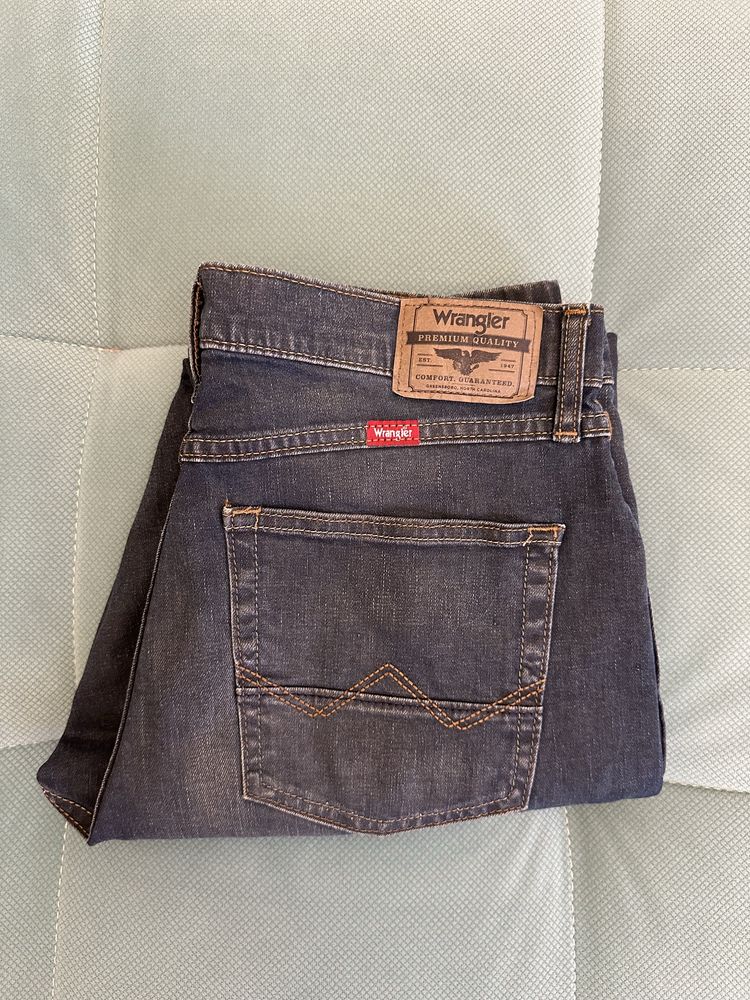 Джинсы оригинальные  Wrangler