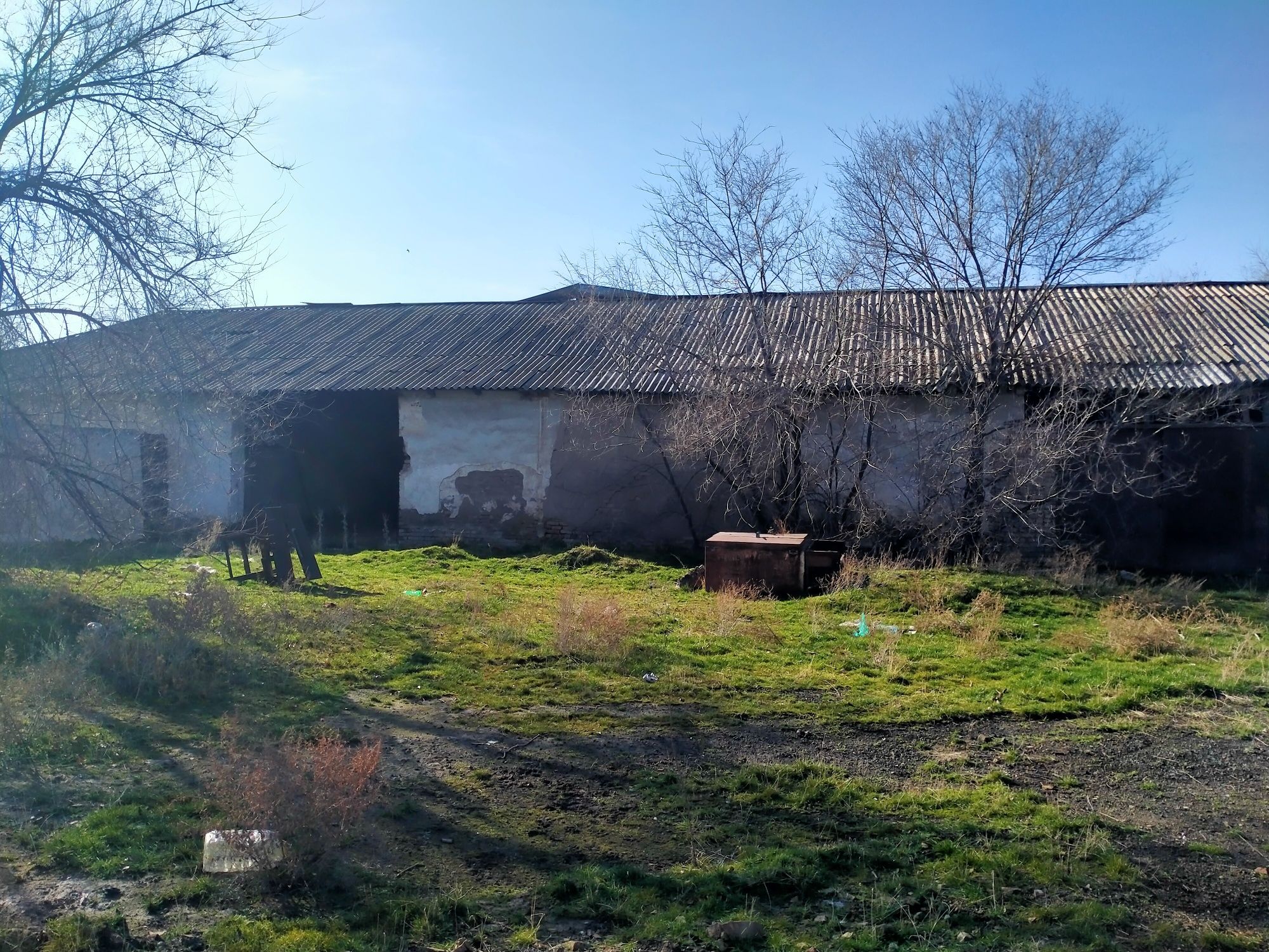Продаю Автобаза с земельным участоком