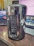 Стационарный компьютер Mac Pro 2013 ведро