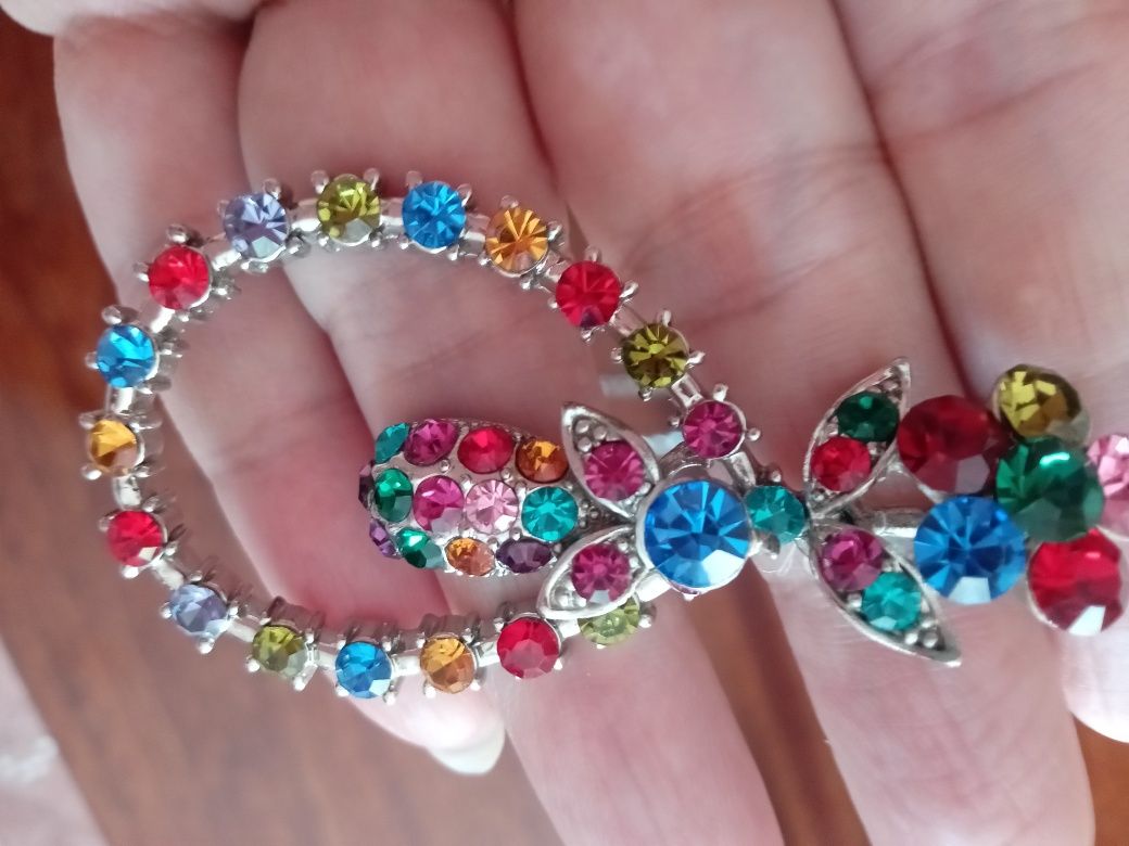 Продам женские украшения