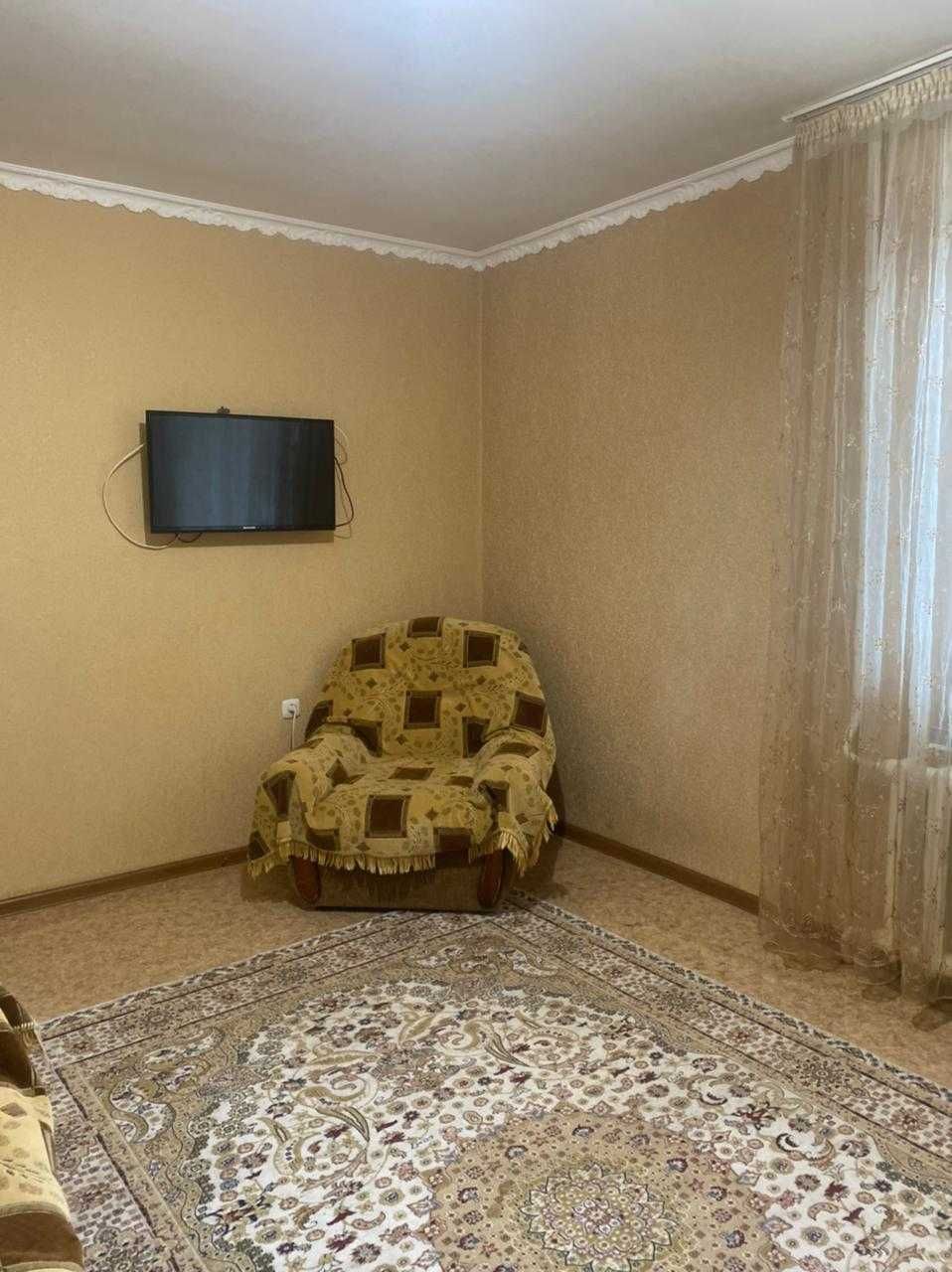 Продаётся 2-х комнатная квартира по адресу:  
ул. Энтузиастов 9