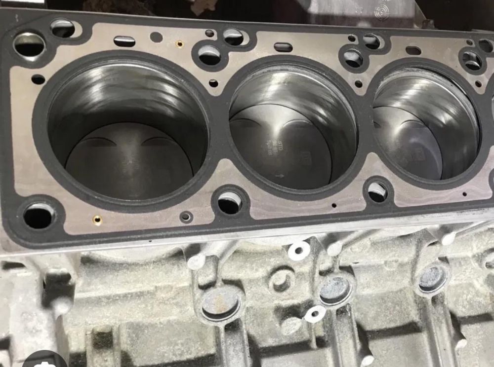 Обширный ремонт двигателей Mercedes-Benz M271/272/273/274/275/276/278