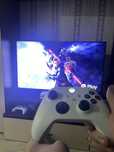 Xbox one s , в отлично состоянии . 2 геймпада