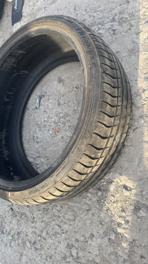 Резина одна летняя 235/35/20