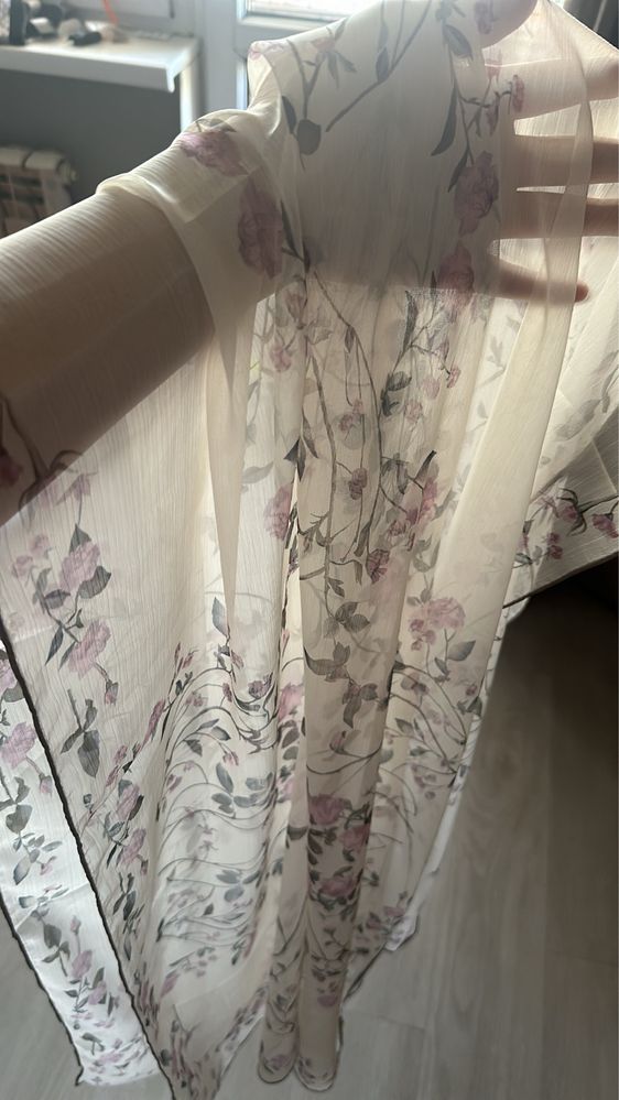 Продам Платки шарфы гучи