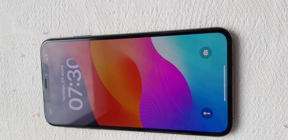 Продам Apple iPhone Xs Max 64 ГБ  б/у