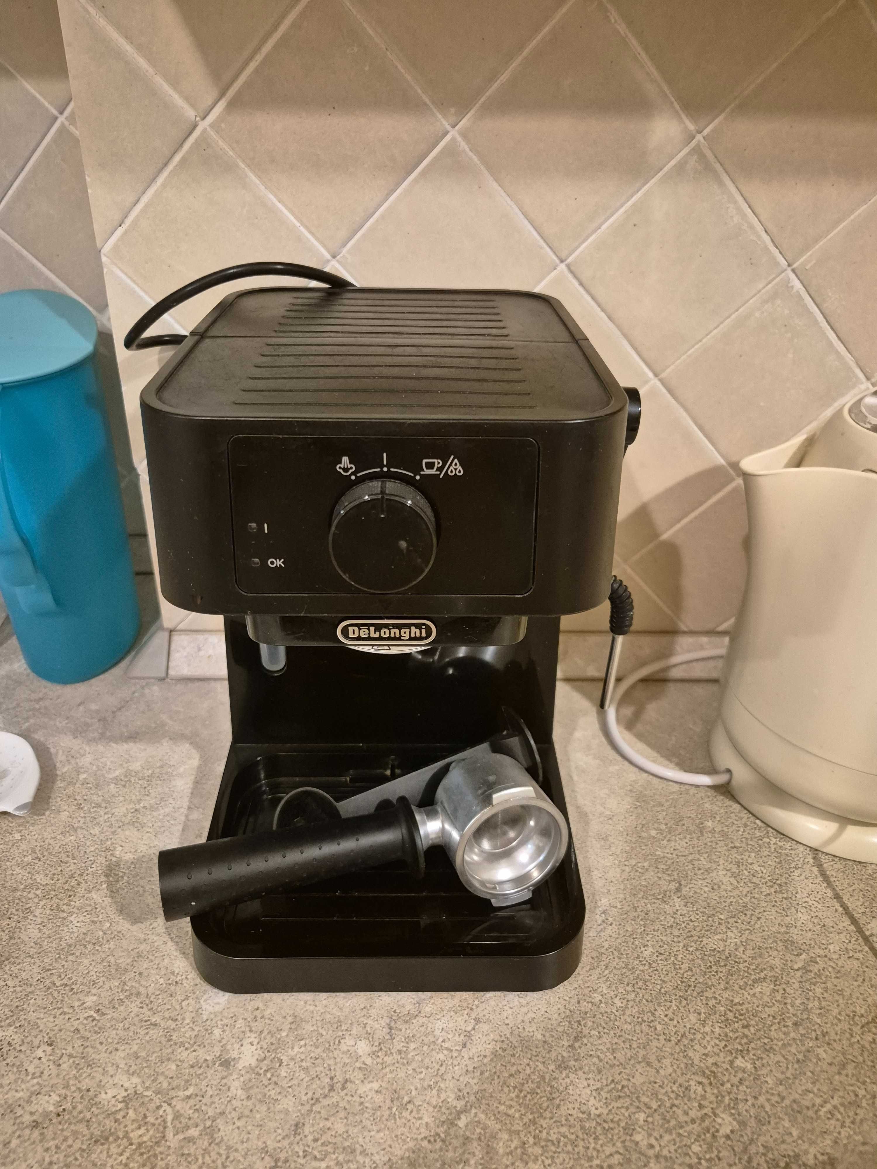 Кофемашина рожковая Delonghi