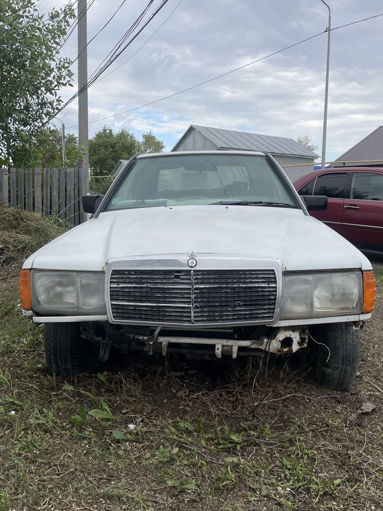 Продам мерседес 190е