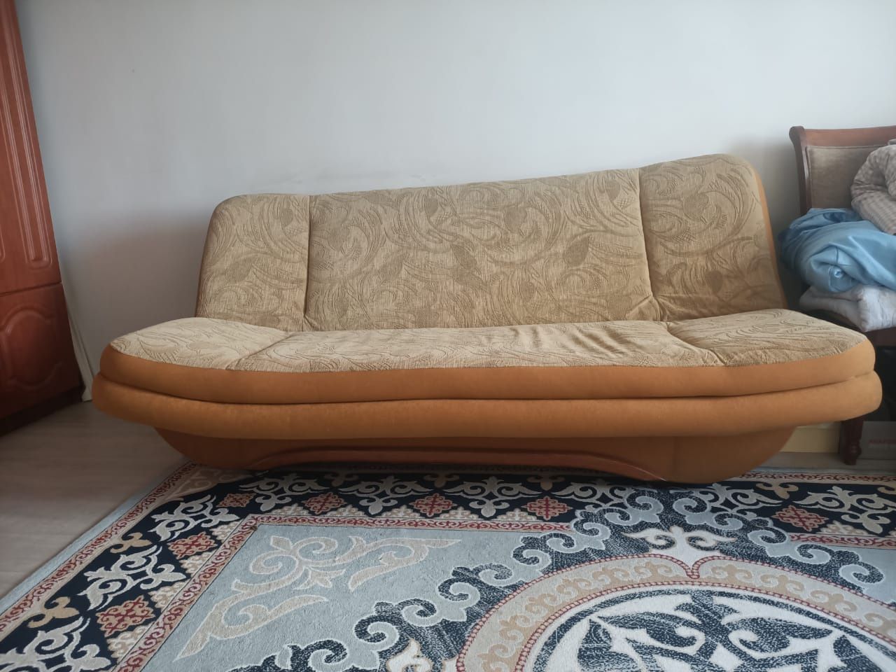 Продам диван тройка