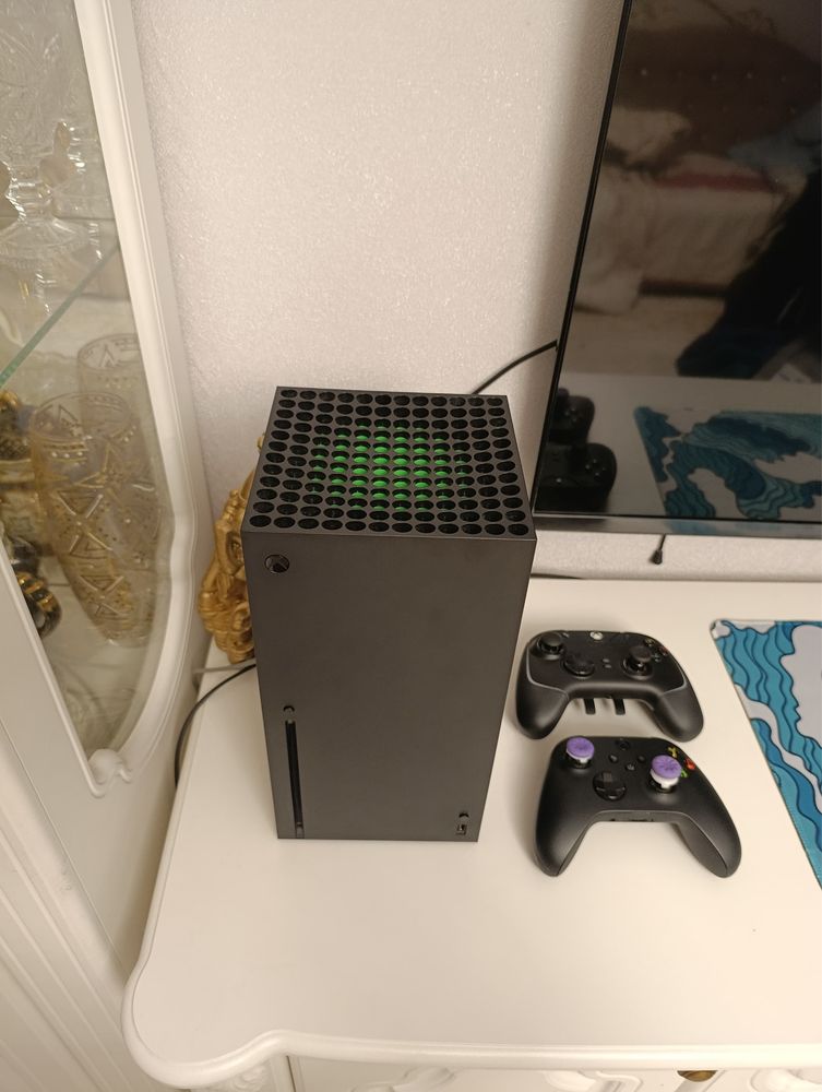 Продам Xbox Series X