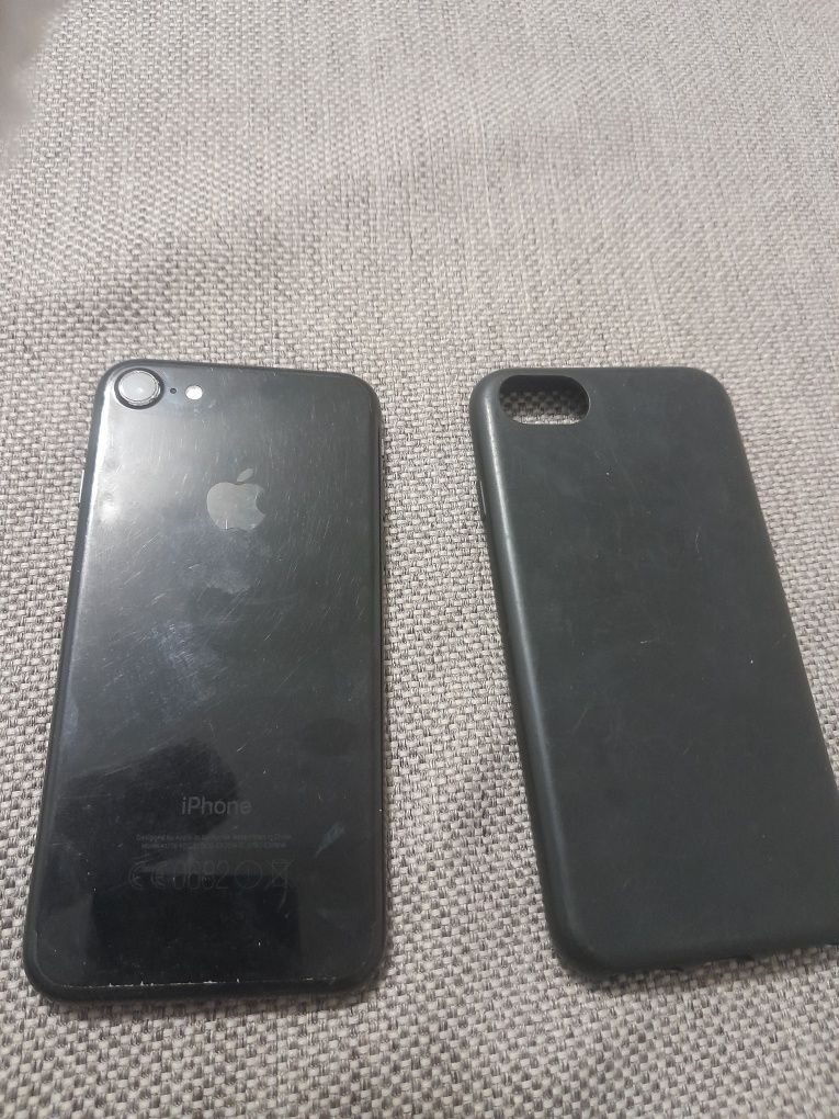 Продам айфон 7ка