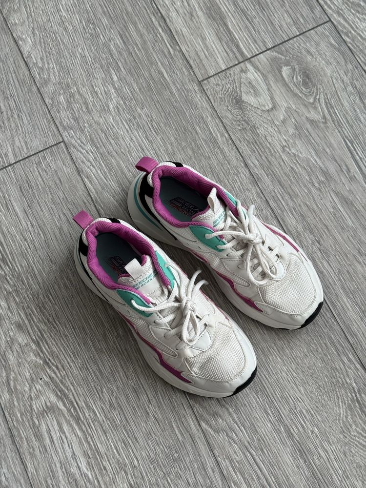 Кроссовки Skechers