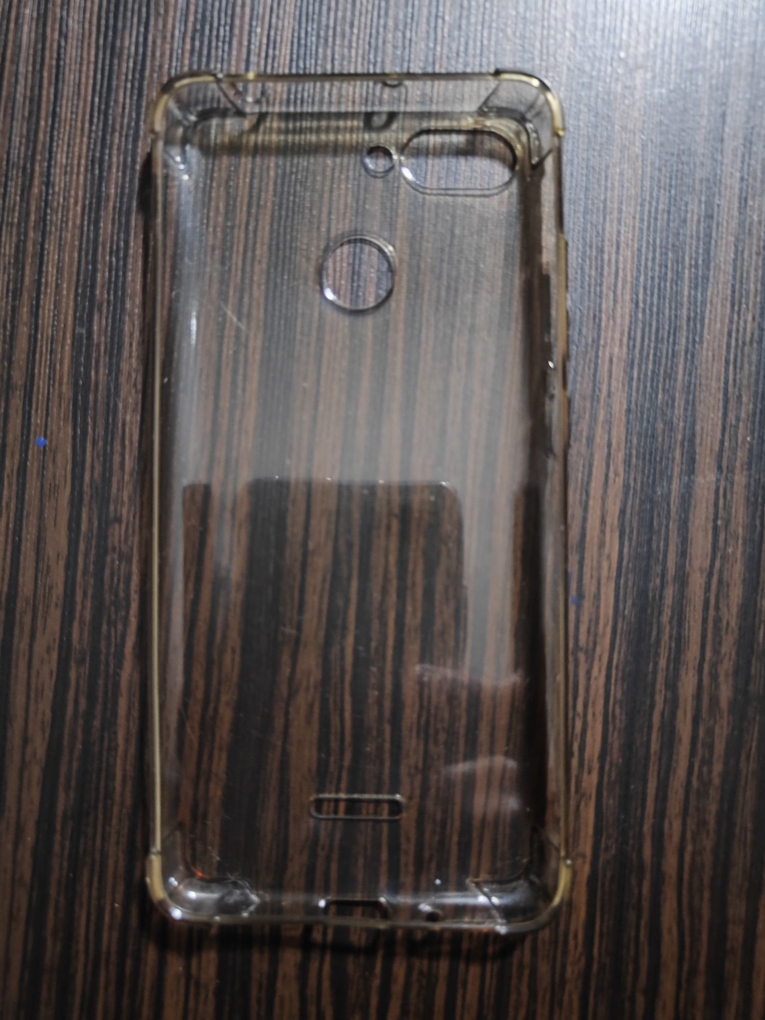 Продам сотовый  телефон  Ксиоми редми-6 и Samsung A 10.