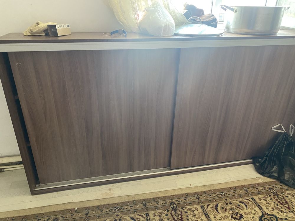 Срочно продаются шкафы по низким ценам