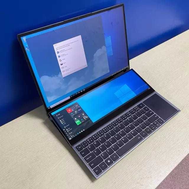 Ноутбук игровой с двойным экраном