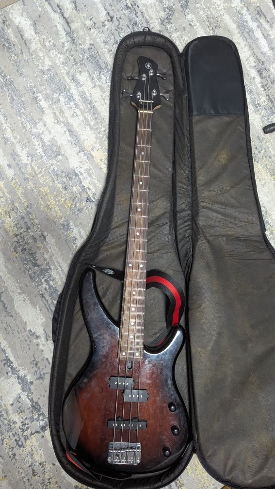 Бас гитара Yamaha trbx174
