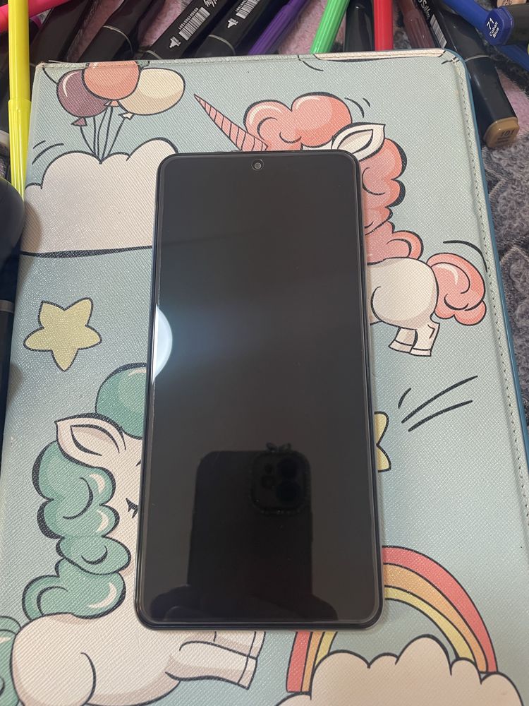 Продам Poco F3 оригинальный игровой телефон