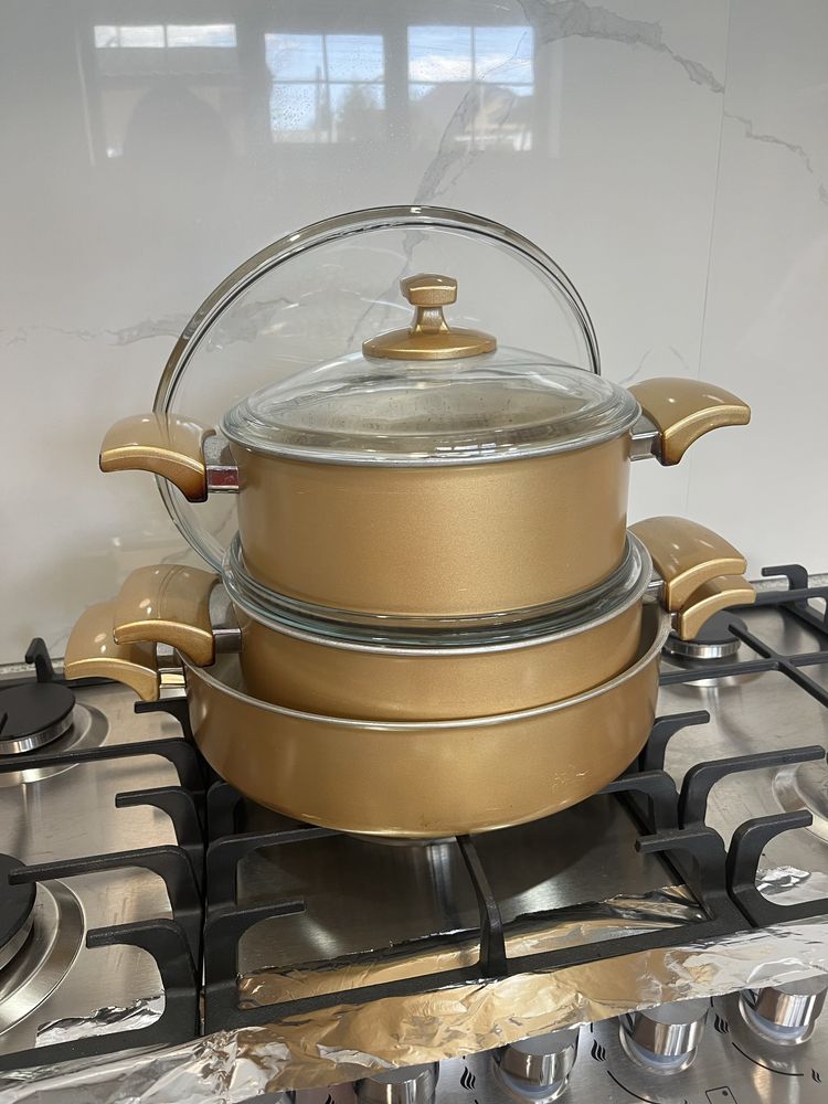 Продам наборы кастрюль