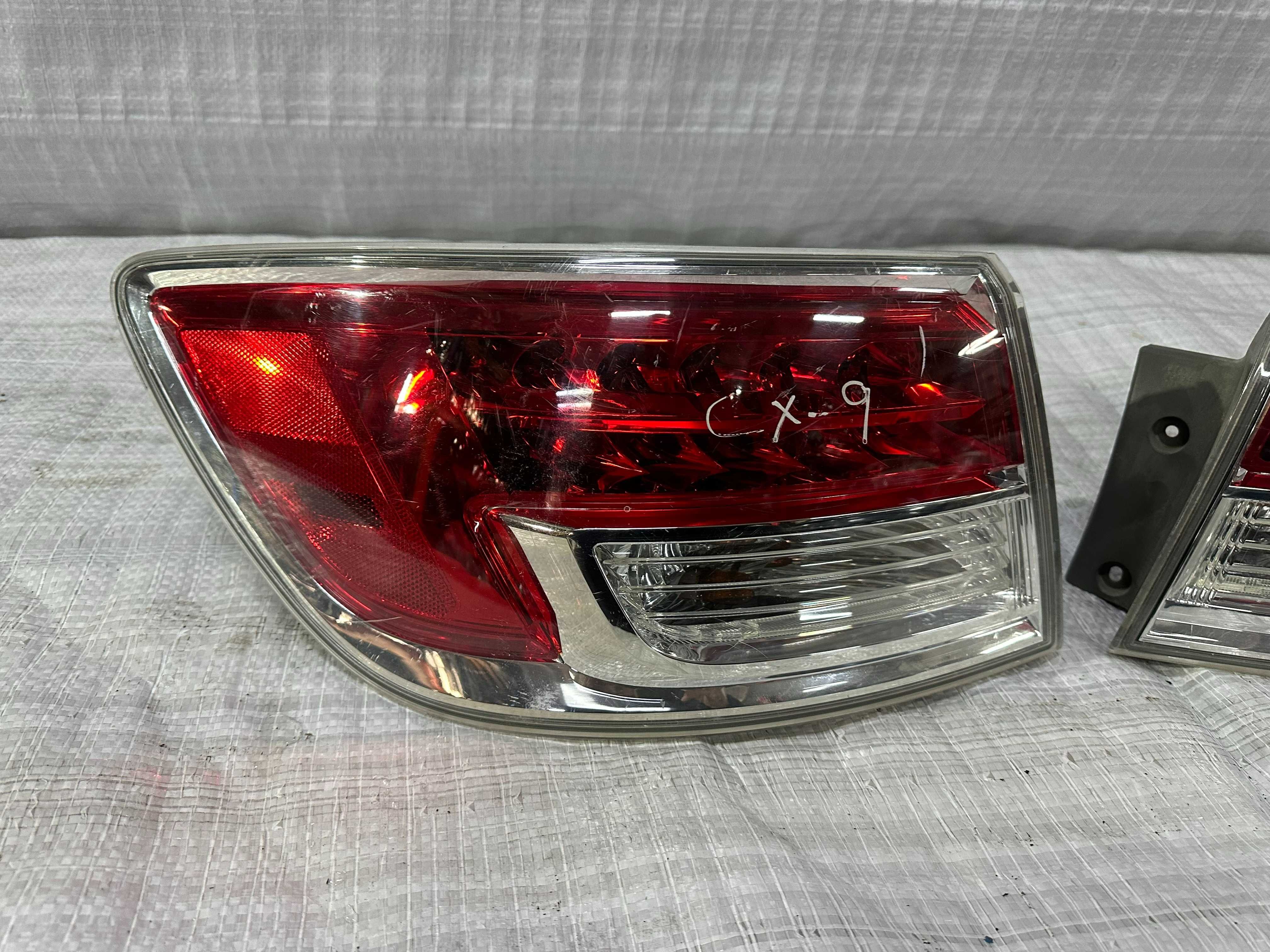 Задние фонари Mazda CX-9 2006г. Оригинал из Японии