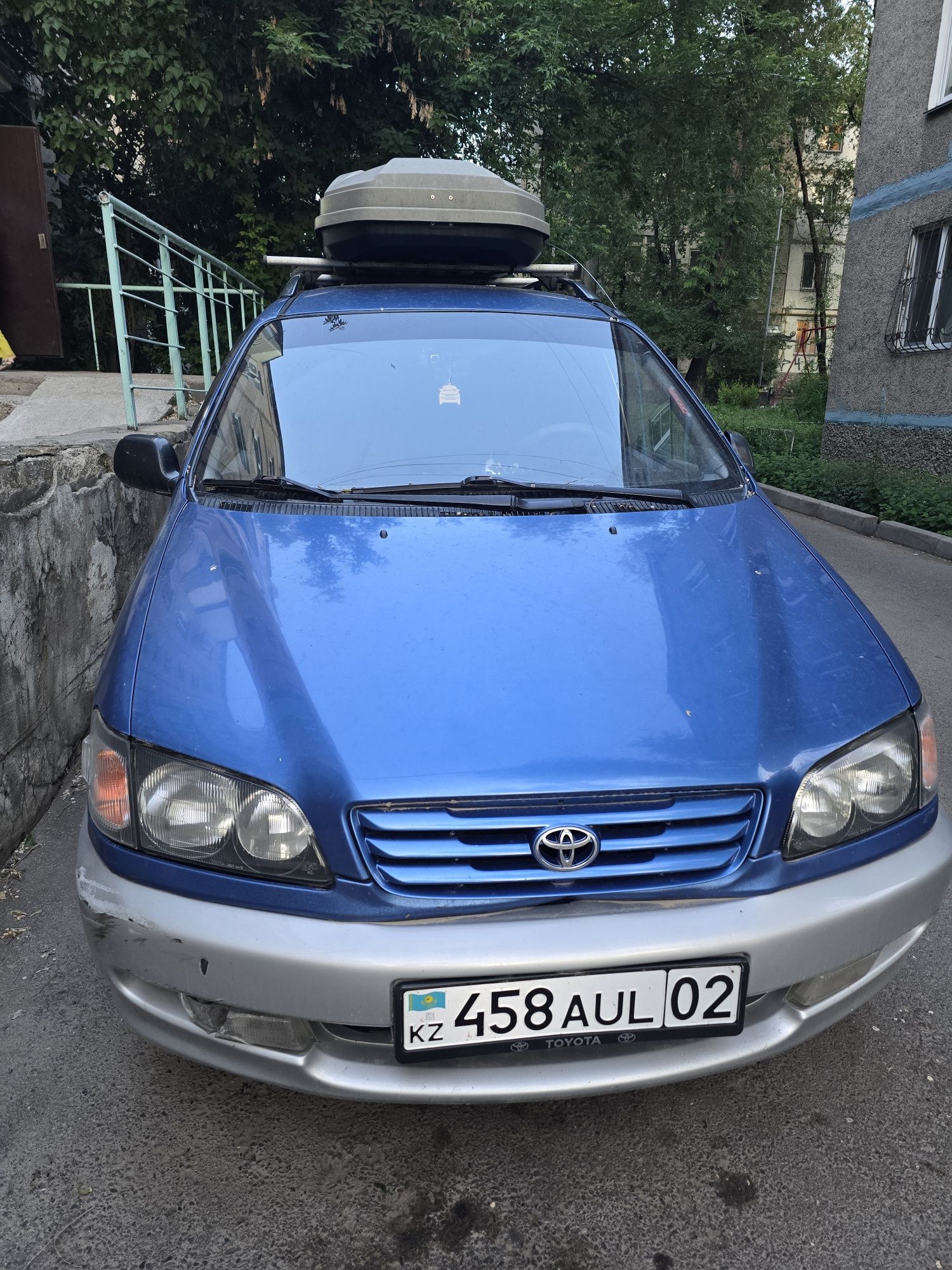 Toyota Picnic 1996