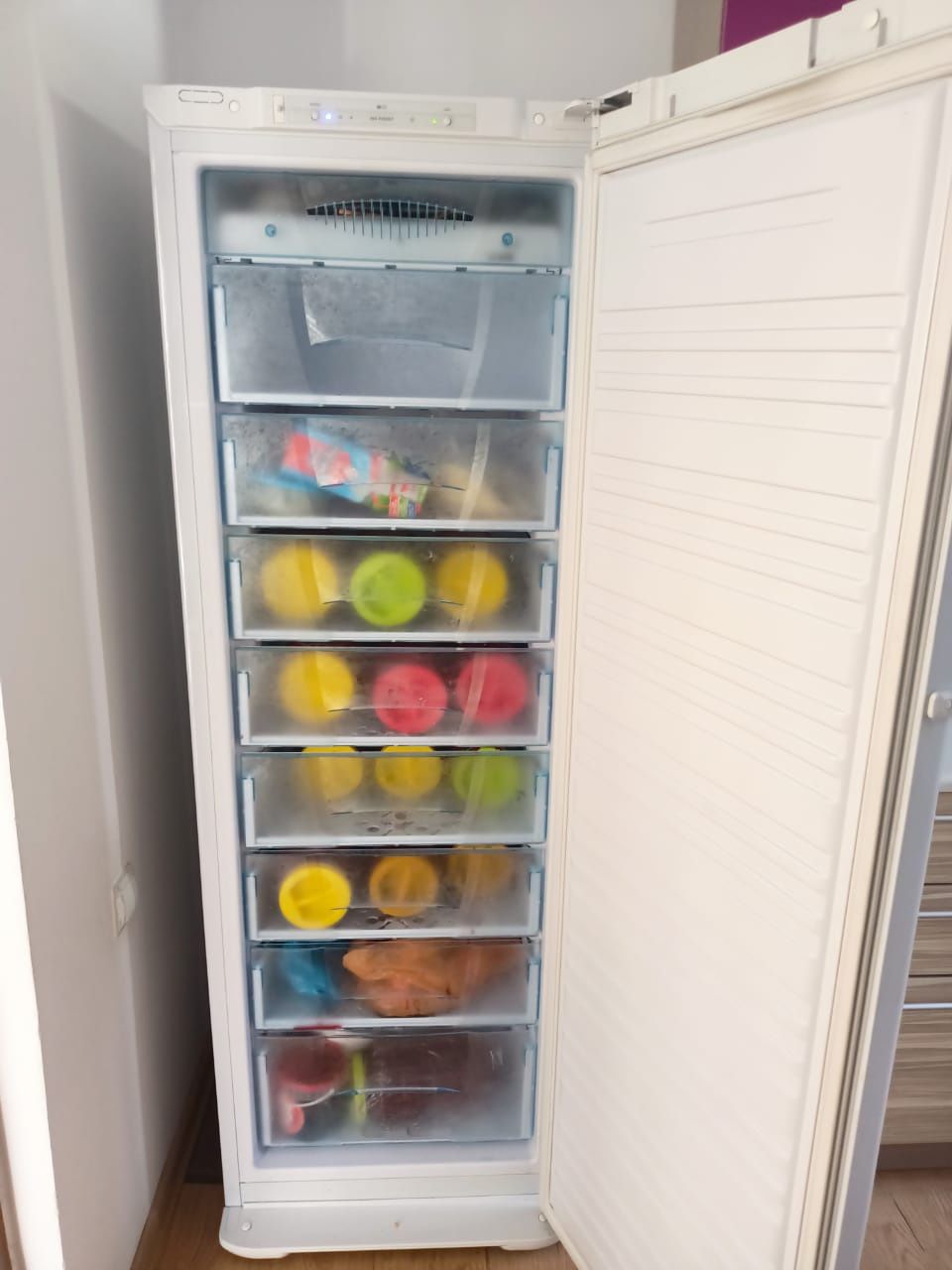 Продам морозильник срочно!!!