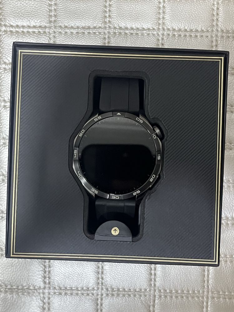Смарт часы HUAWEI WATCH Gt 4