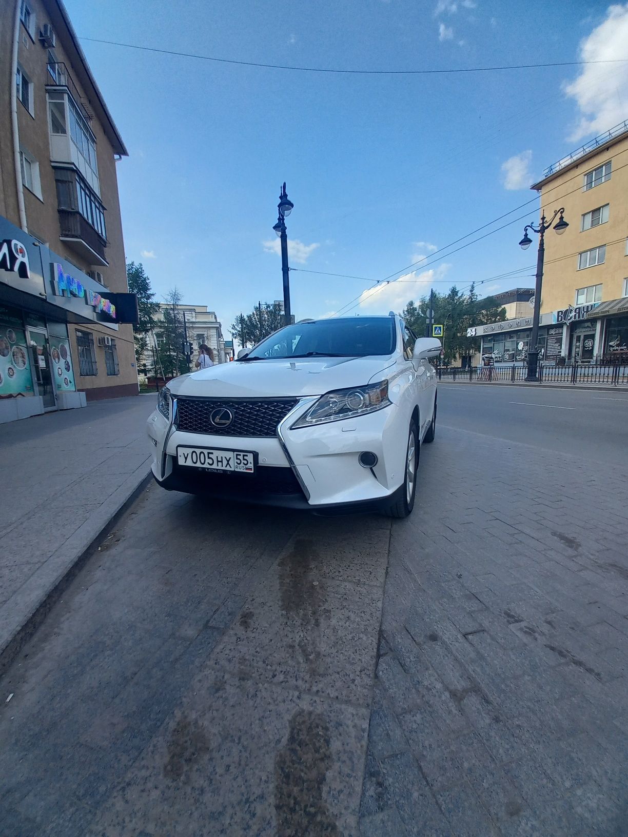 Лимузин INFINITI FX 2019 года. Прокат аренда нового лимузина.