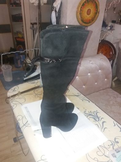 Роскошные женские зимние сапоги, замша, мех. Каблук Казачок. Р37