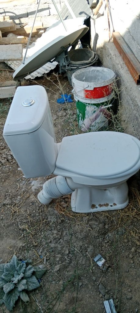 Продам унитаз б/у