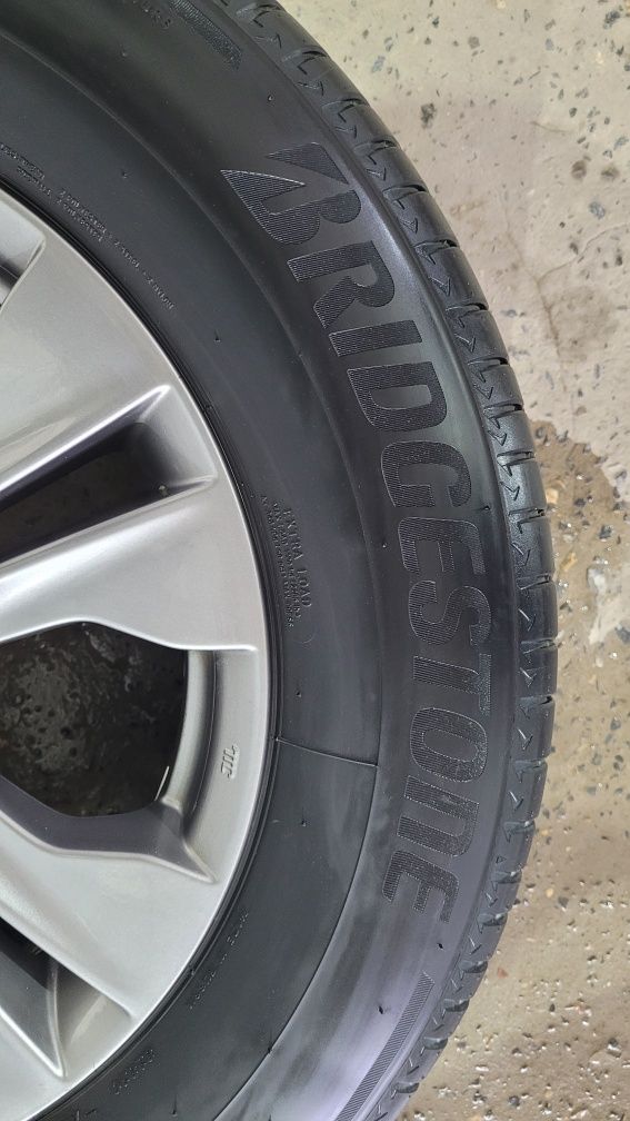 Шины с дисками Bridgestone Alenza 235/65 r17