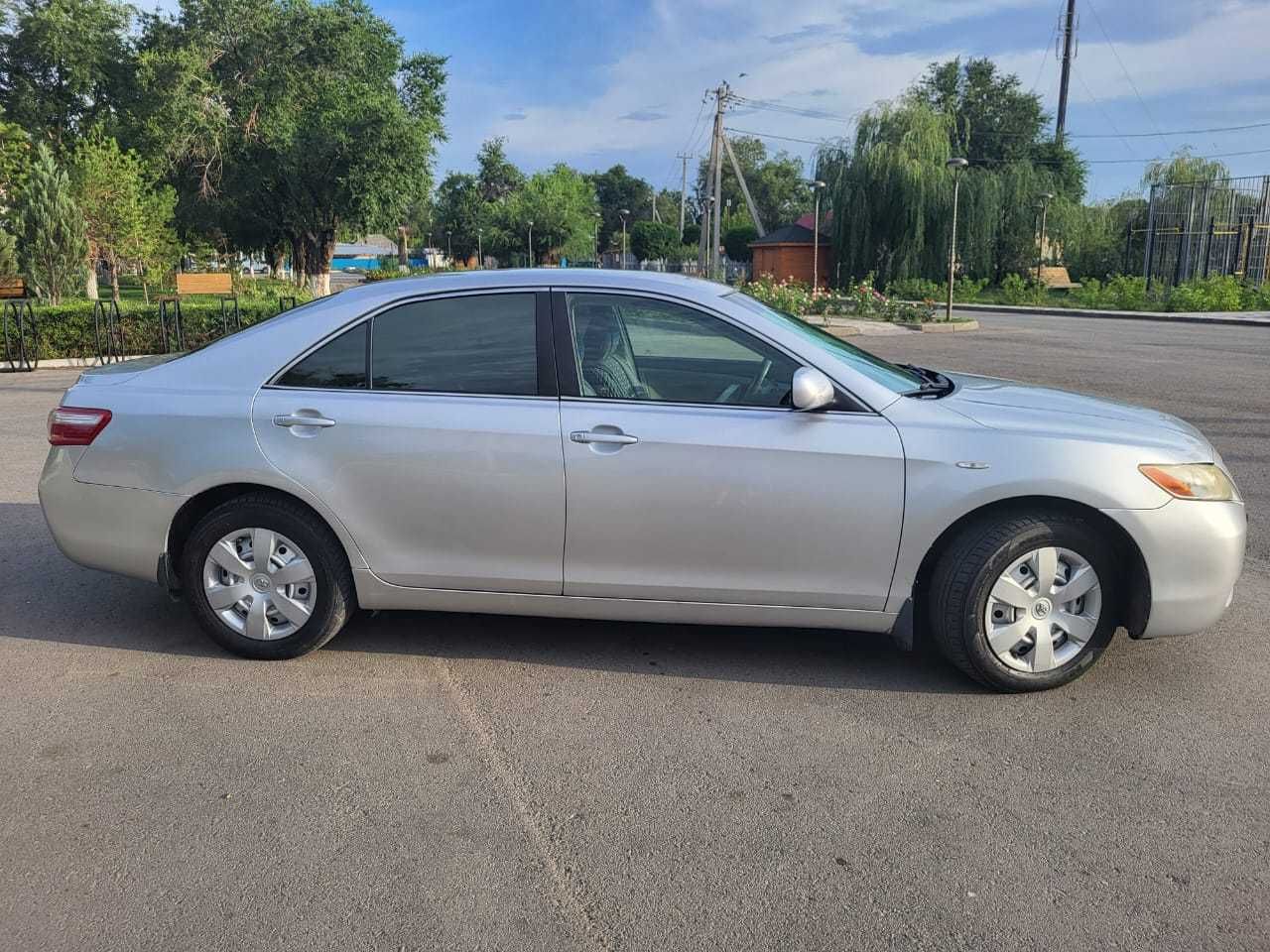 продам тойоту камри 40