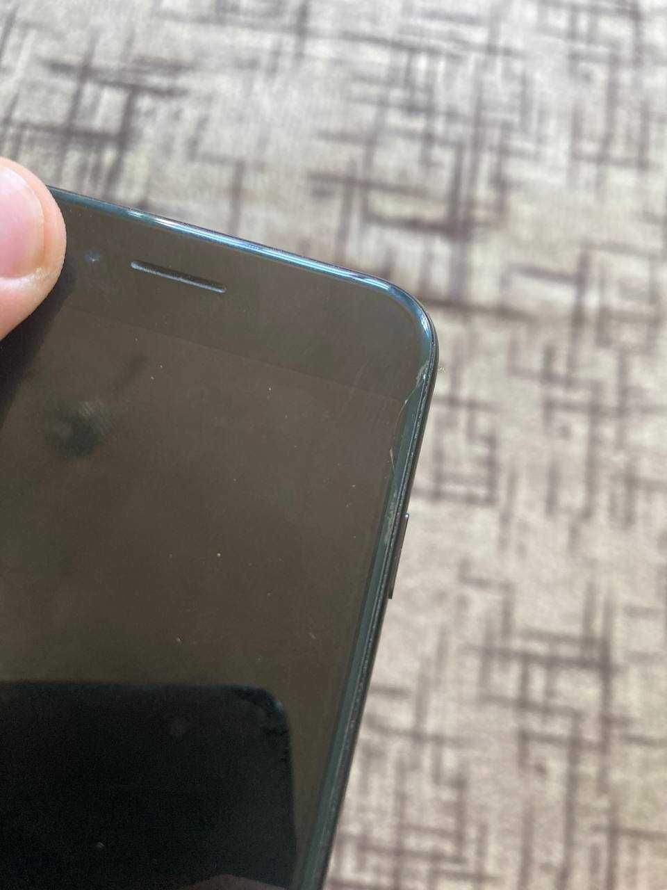 Продаю Iphone 7 32gb