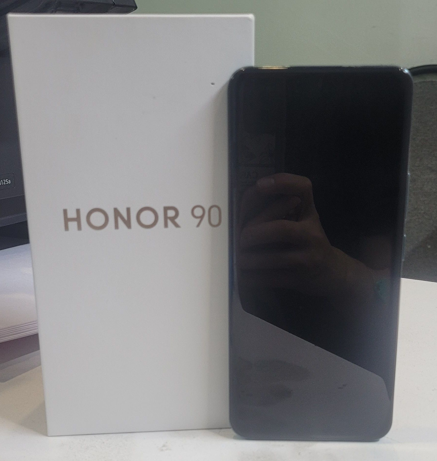 Honor 90    512gb
