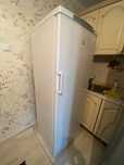 Продаётся морозильник Indesit