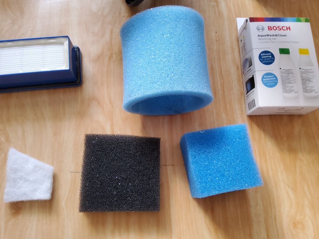 Пылесос Bosch BWD421PRO AquaWash & Clean, Serie 4.