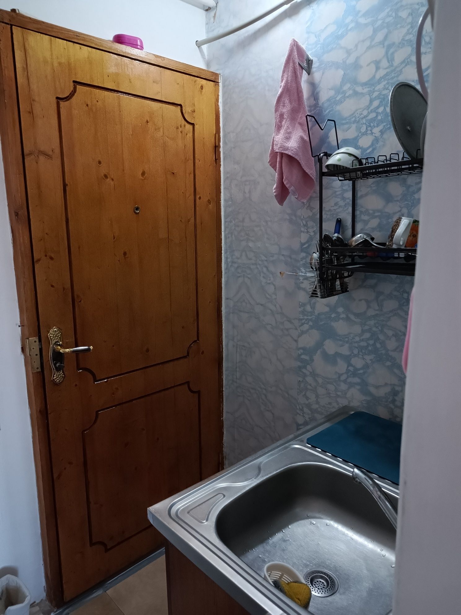 Продам срочно комнату общежитии