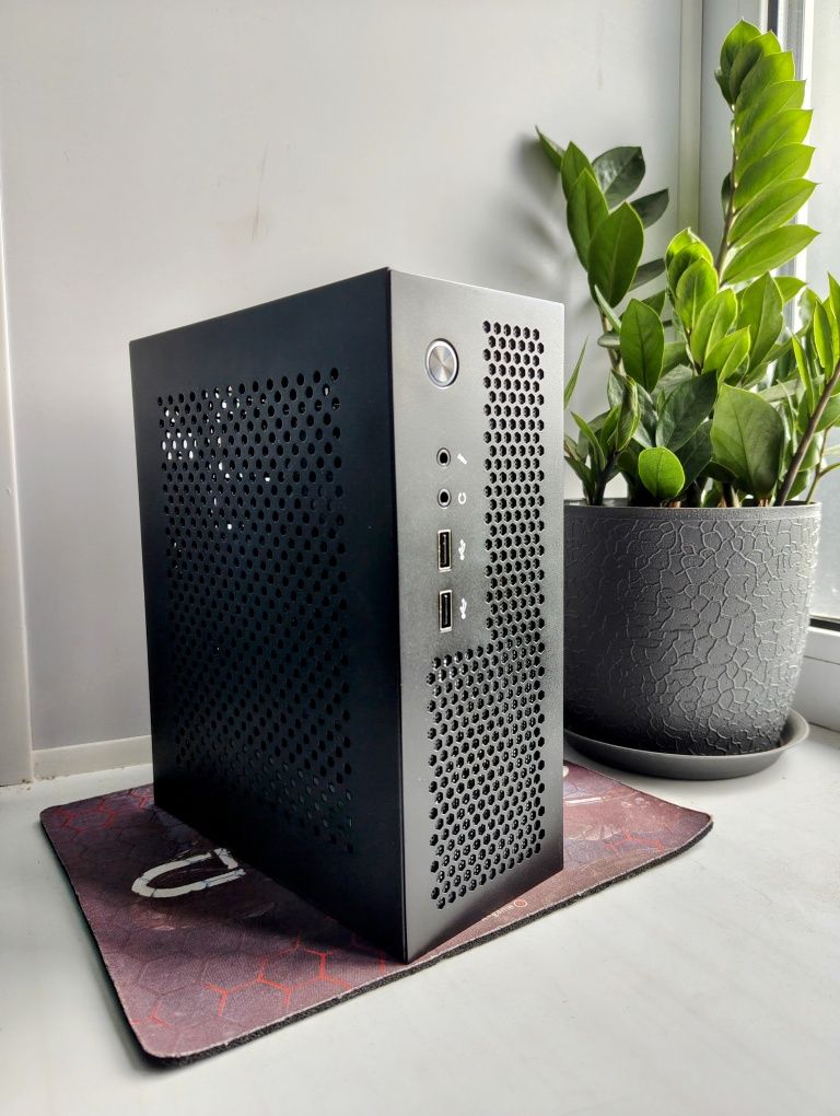 Мини-системник SFF 3,8L