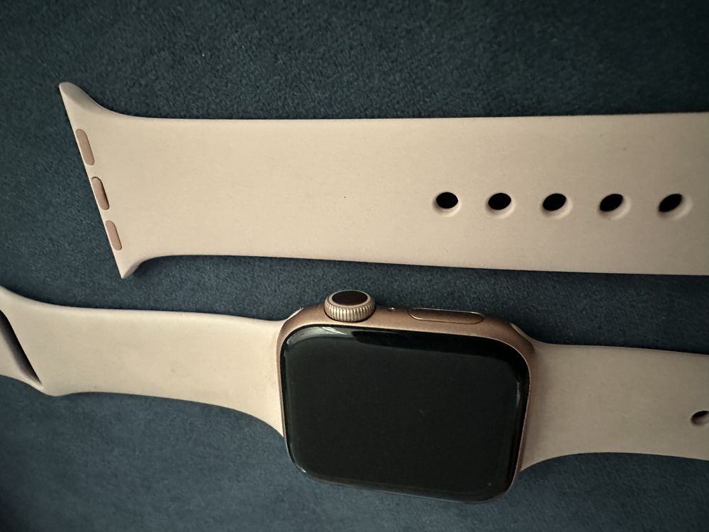 Apple Watch series 5 40 mm, Gold Alu Pink