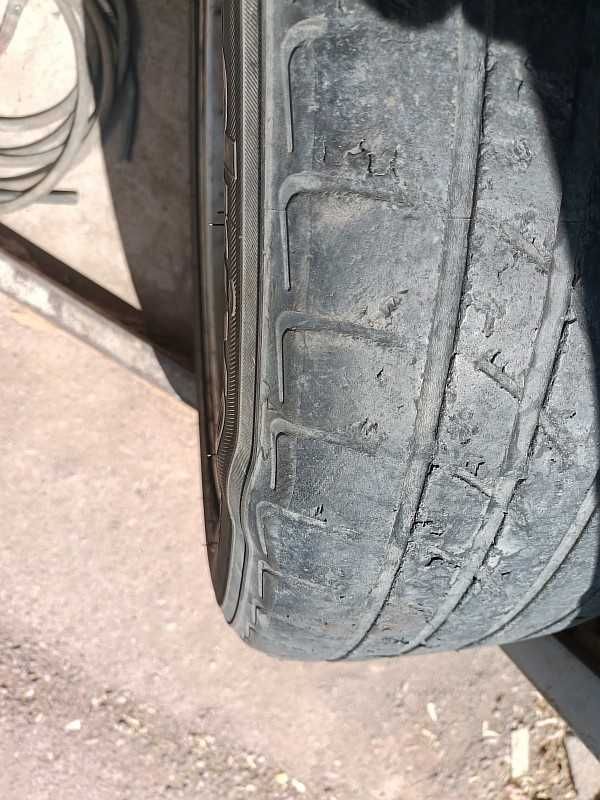 ОДНА шина 215/55 R17 - "Yokohama C.drive" (Филиппины), летняя.
