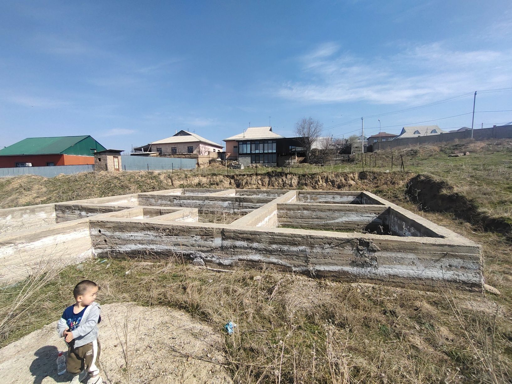 Продаётся участок в курорте Сарыагаш(посёлок Коктерек)